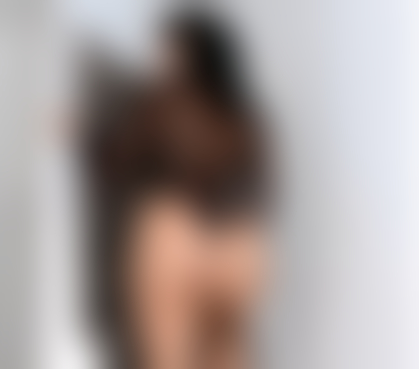 Escorts East London Stratford - East London - Photos for π· Dark-Haired Latin Charm π·